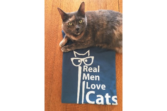 Real-Men-Love-Cats-T-Shirts (1)